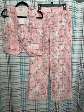 Pink Floral Straight-Leg Pants